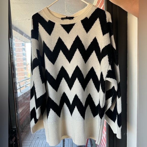 Cynthia Rowley Chunky Intarsia Black and White Chevron Sweater Cashmere Wool M - Picture 2 of 9